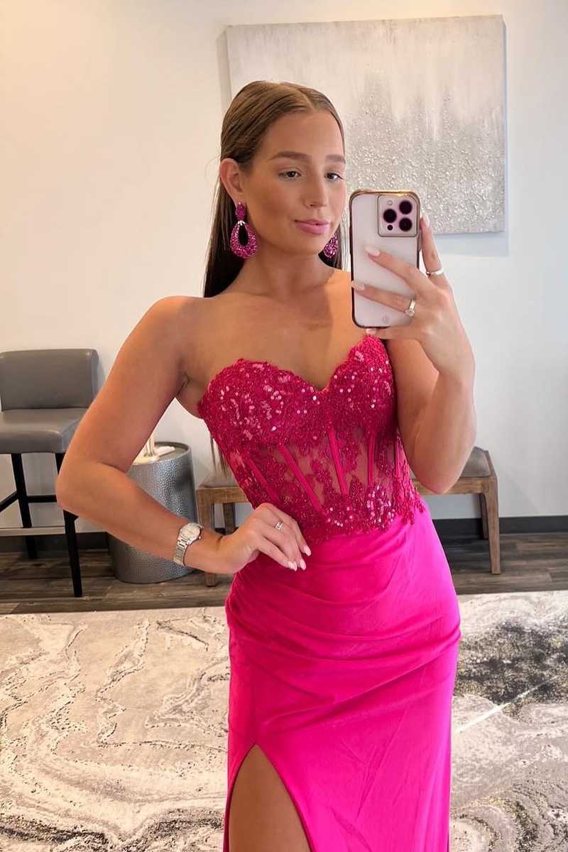 Vestido de fiesta largo de encaje con corsé y escote en forma de corazón con abertura